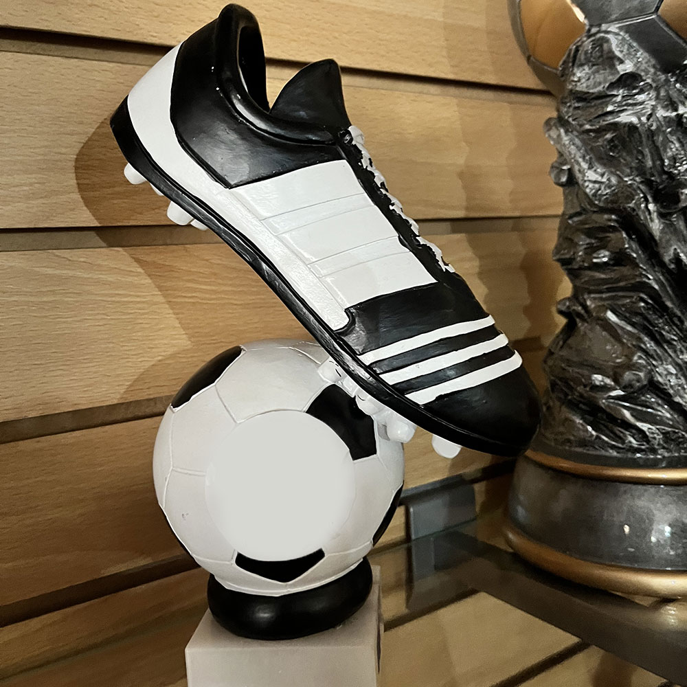 Trofeo Resina Balón Zapato Fútbol 26 cms - Imagen 2