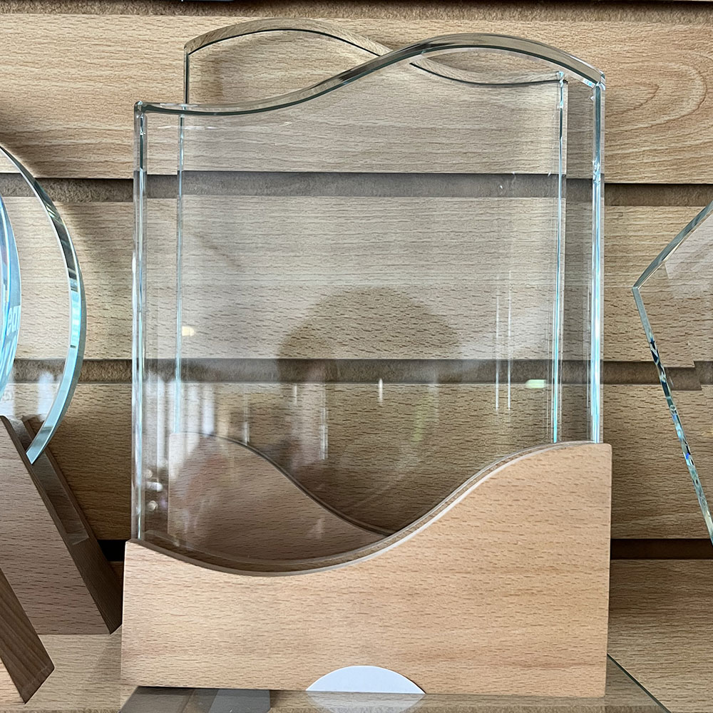 Galvano Cristal con Base de Madera BLAS 26 - Imagen 3